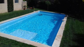 Jolie villa provençale avec piscine et vue mer